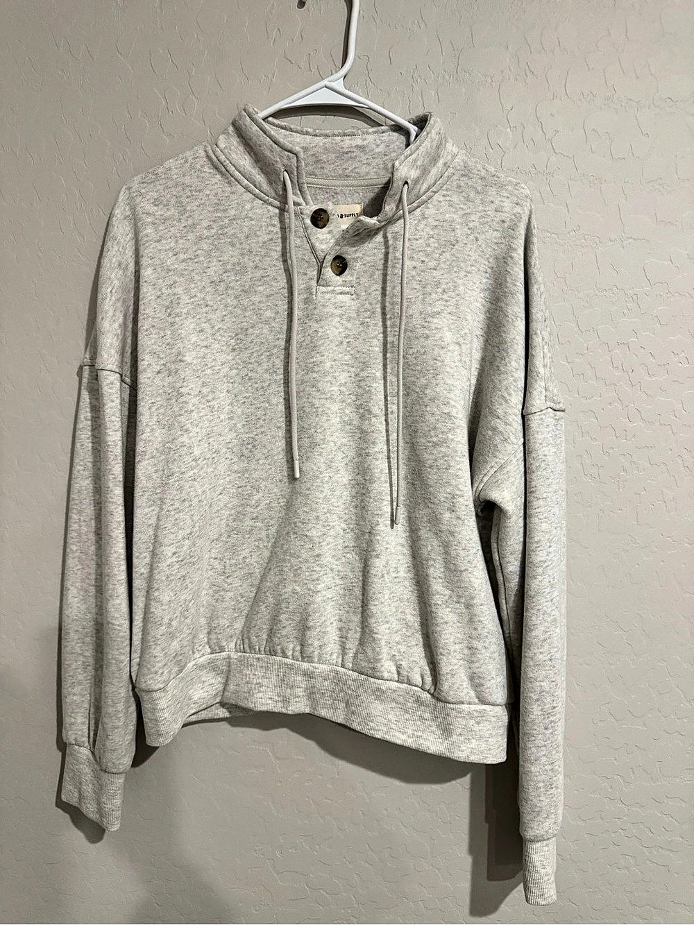 Thread & Supply Crest Pullover Gray Hoodie Size Medium